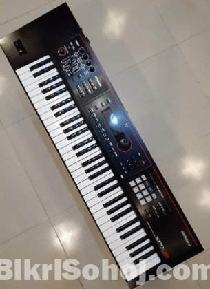 Roland XPS 30 keyboard